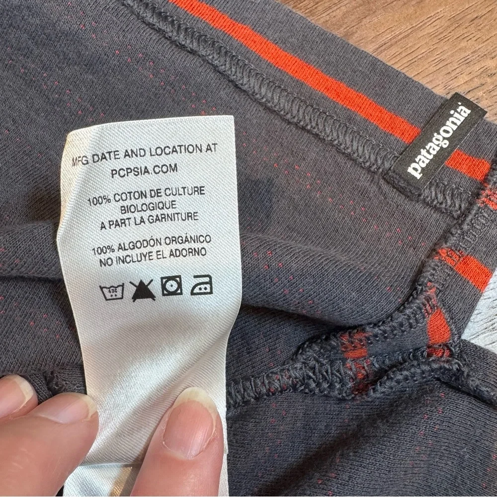 Patagonia‎ Misty Meadow 3/4 Sleeve Tee - Gray and Orangey/Red Stripes, Med - Picture 11 of 15